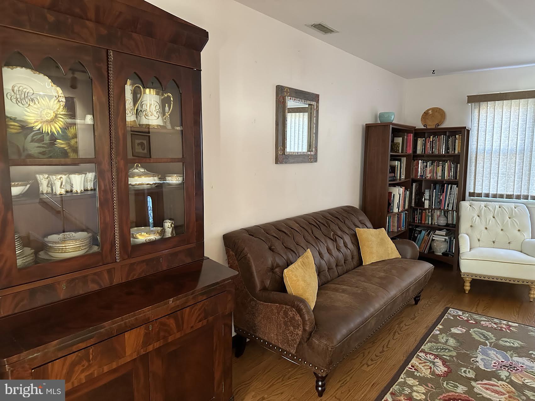 NON AVAILABLE - Residential