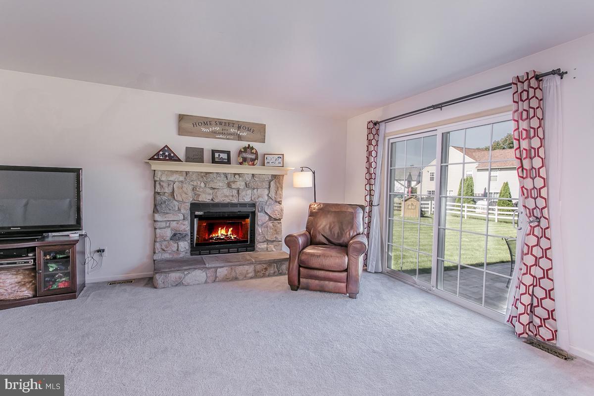 BANBURY CROSSING - Residential