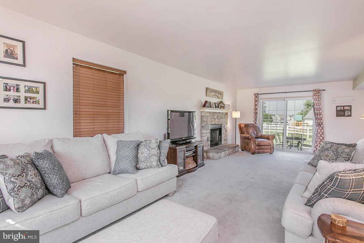 BANBURY CROSSING - Residential