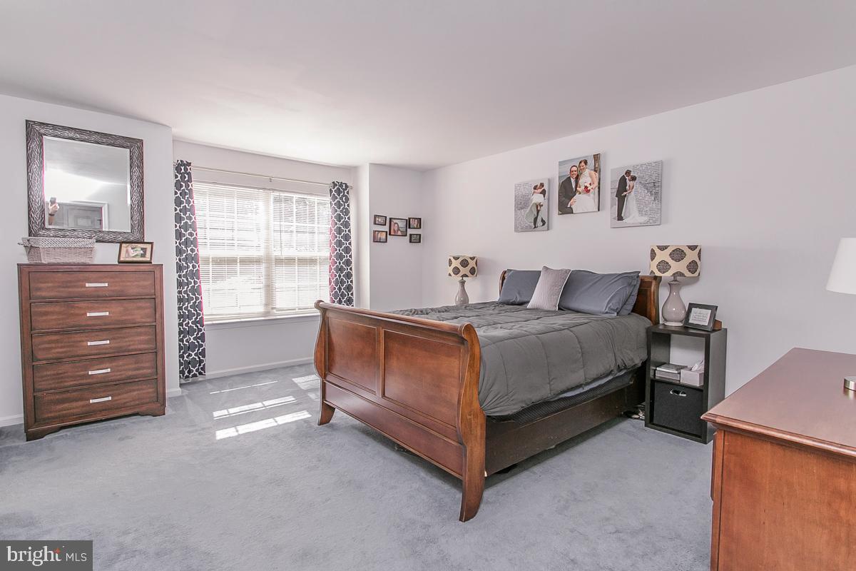 BANBURY CROSSING - Residential