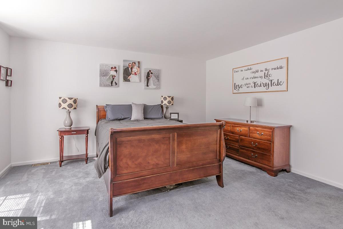 BANBURY CROSSING - Residential