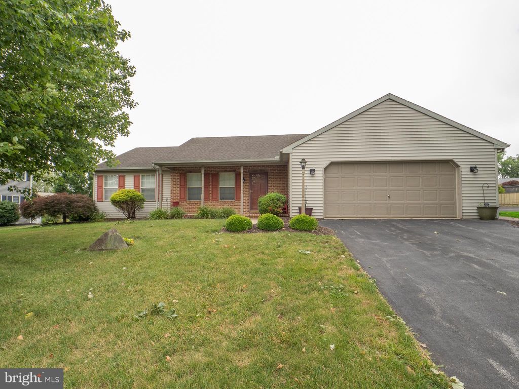 Photo of 255 Elsie Lane, DENVER, PA 17517 (MLS # PALA2091326)