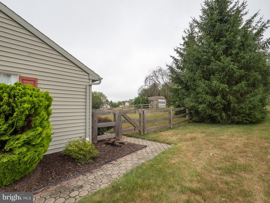 Photo of 255 Elsie Lane, DENVER, PA 17517 (MLS # PALA2091326)