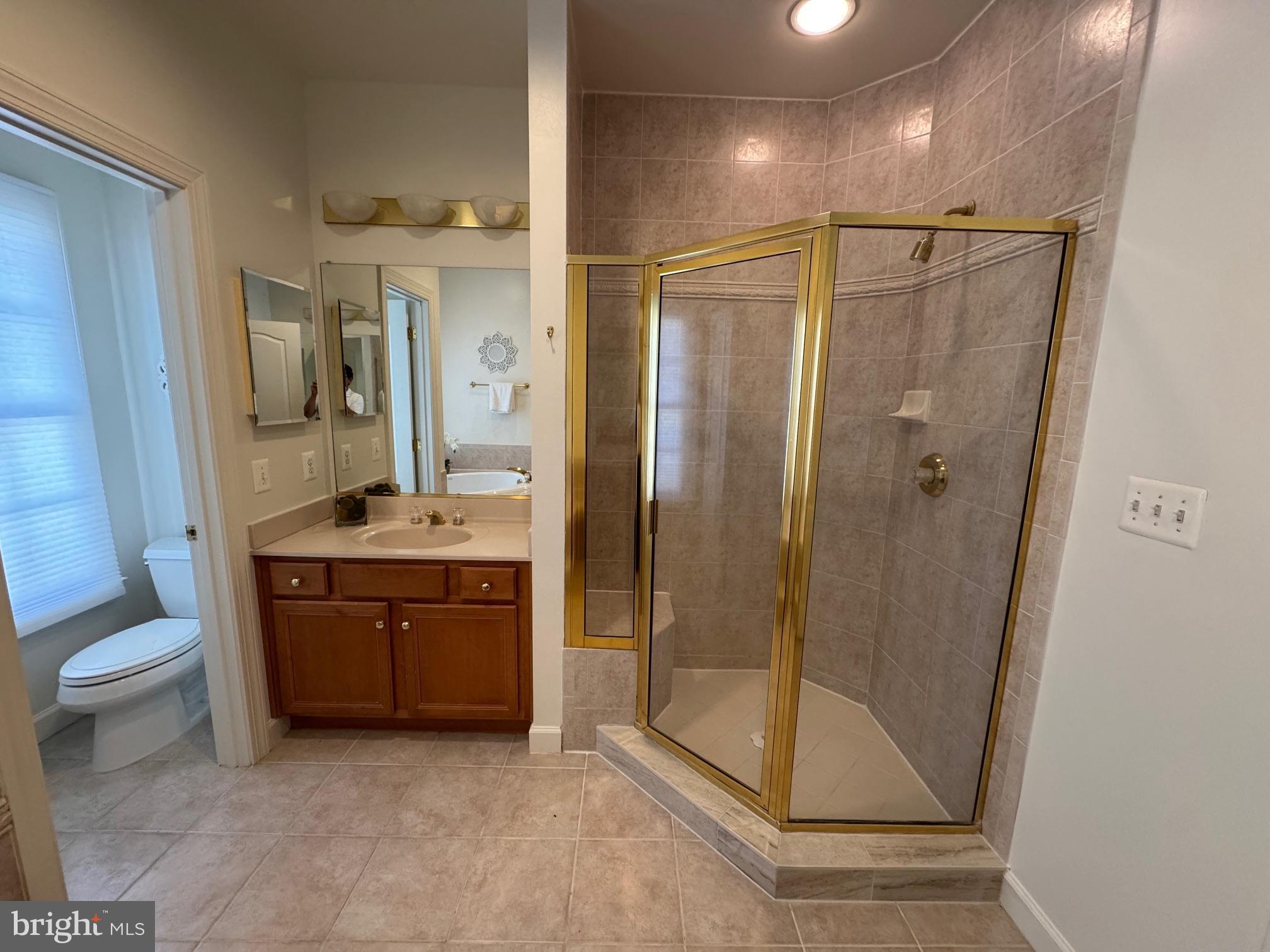 MCLEAN RIDGE - Residential Lease