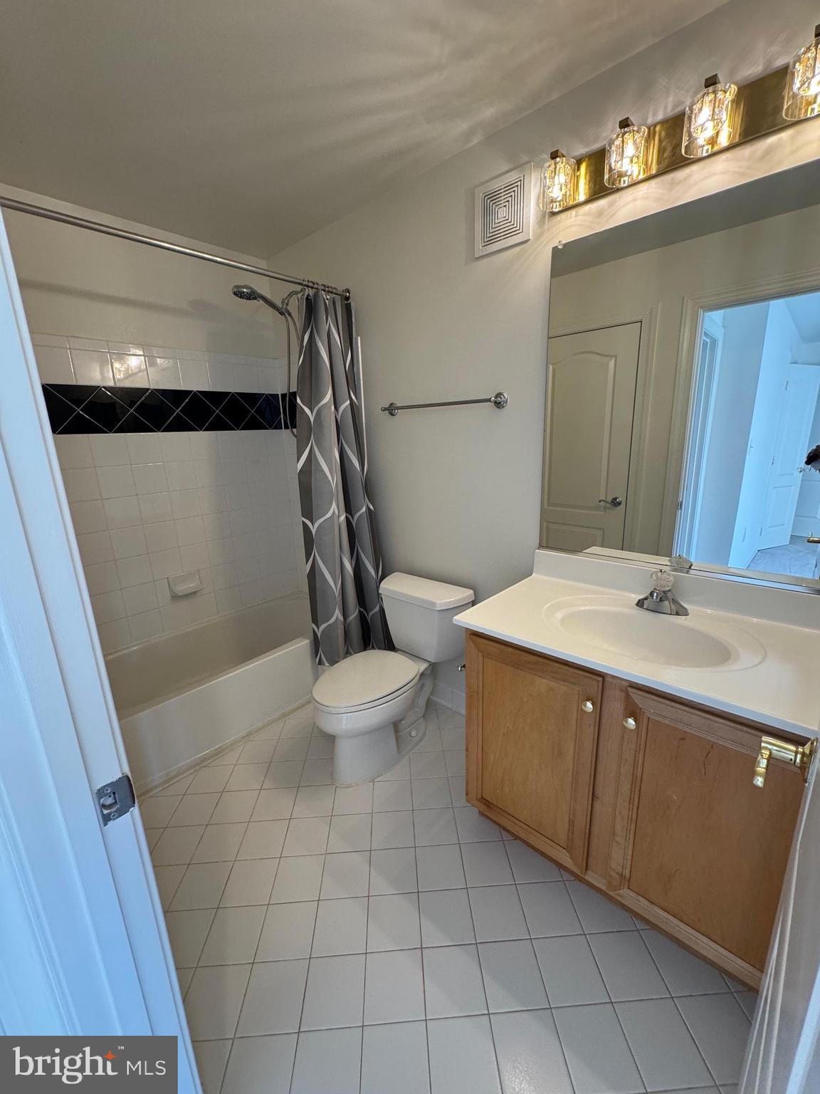 MCLEAN RIDGE - Residential Lease