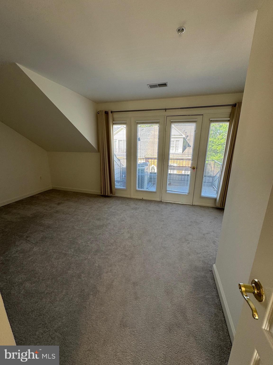 MCLEAN RIDGE - Residential Lease