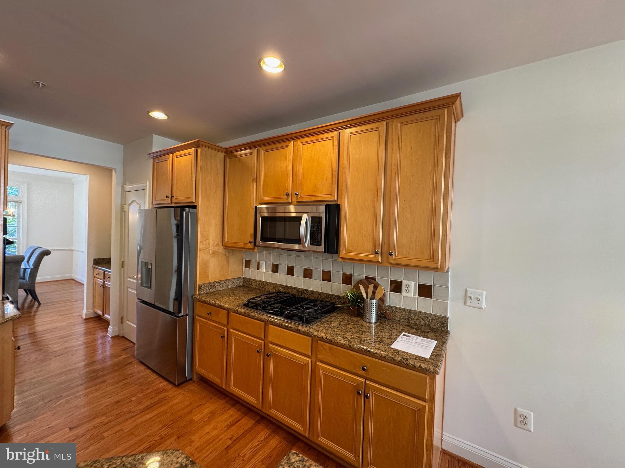 1646 COLONIAL HILLS DRIVE