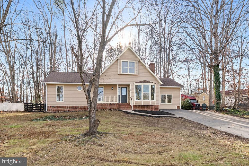 605 LAMPLIGHTER DRIVE