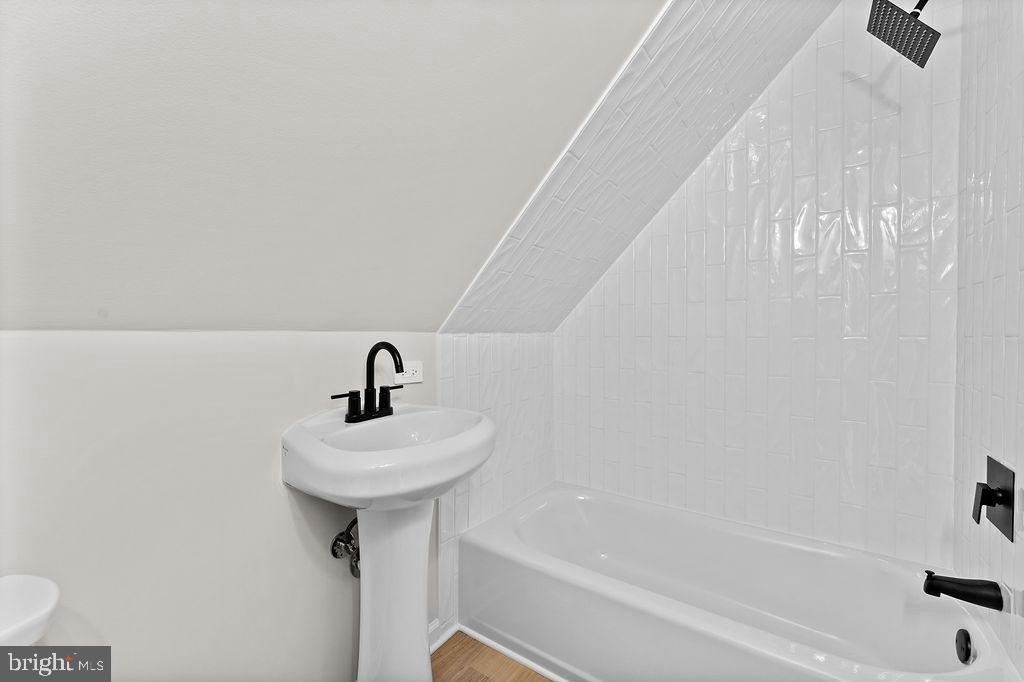 STONEWALL ESTATES - Residential