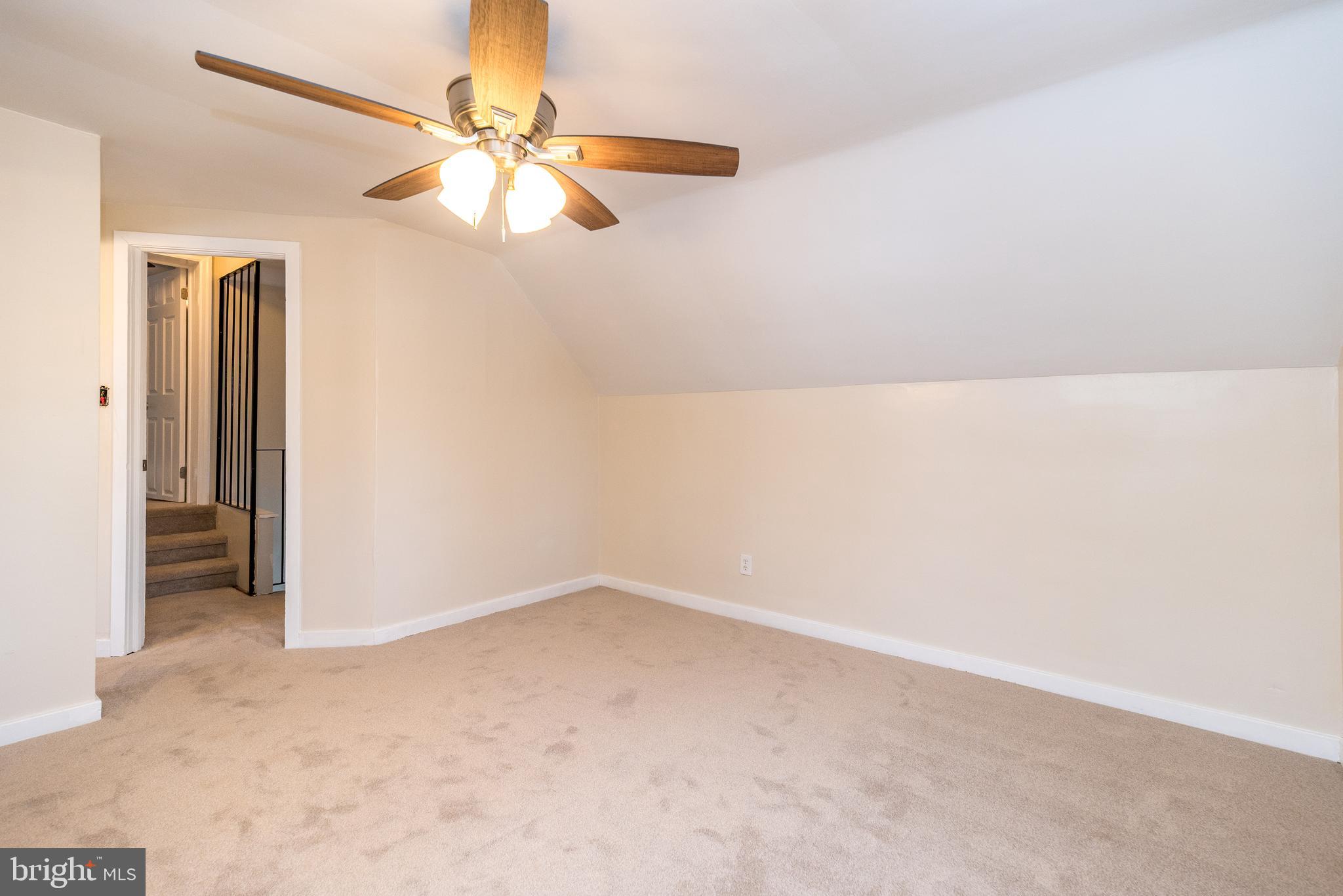 NORRISTOWN - Residential