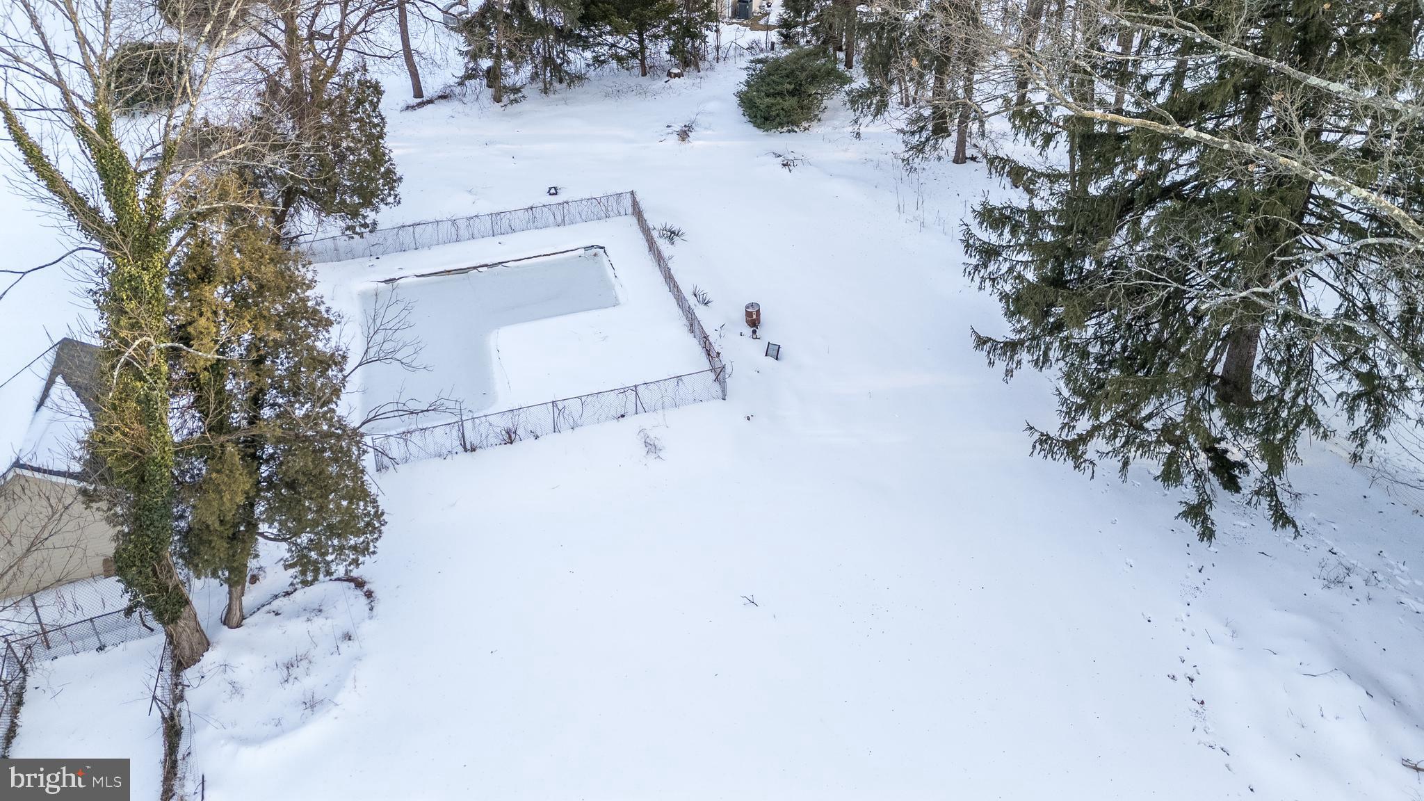 NORRISTOWN - Residential