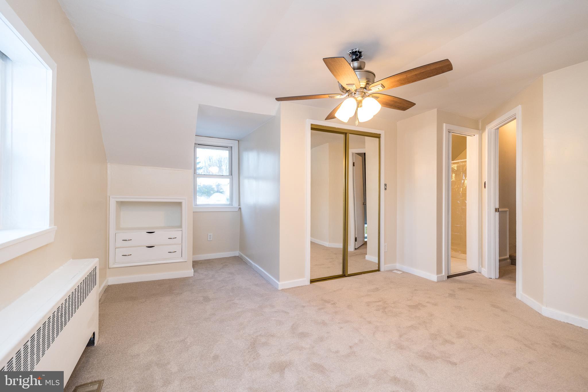 NORRISTOWN - Residential