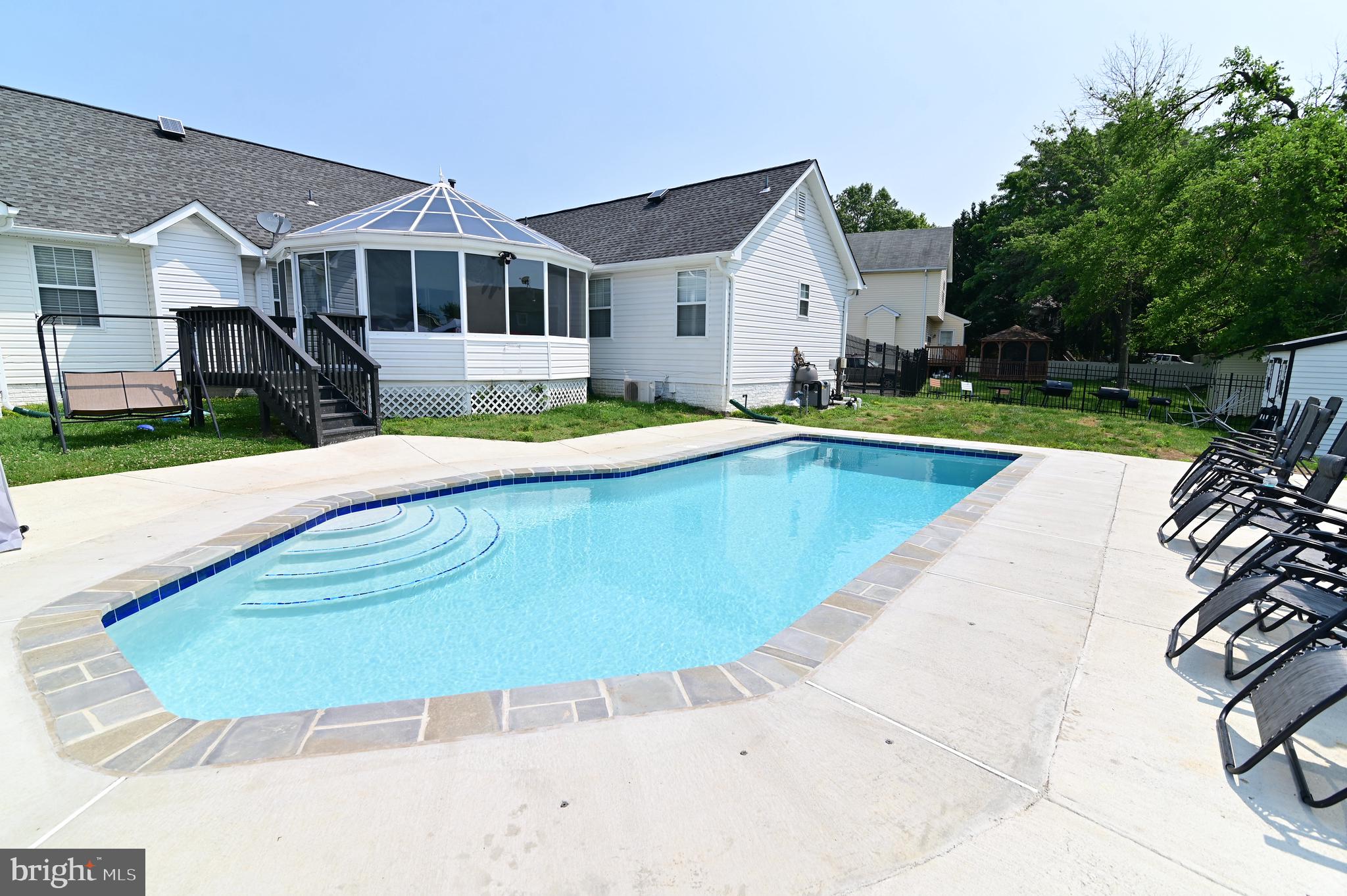 6009 SELLNER LANE