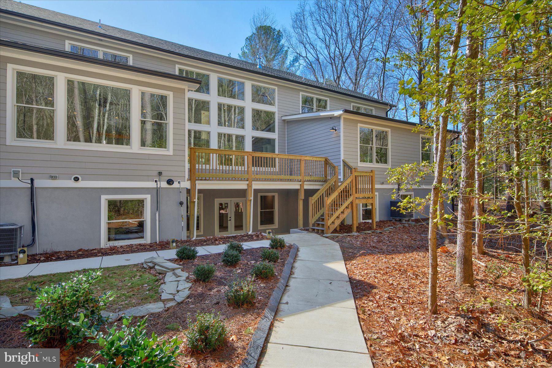 30425 HOLLYMOUNT ROAD