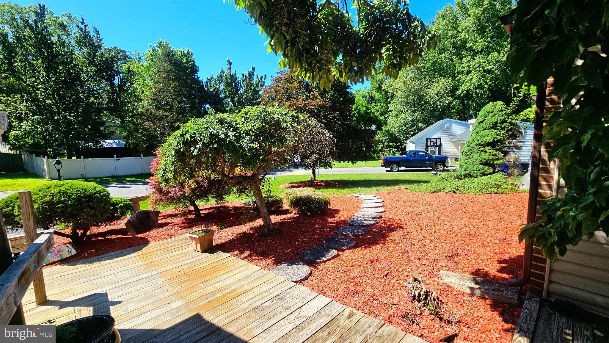 15514 POWELL LANE