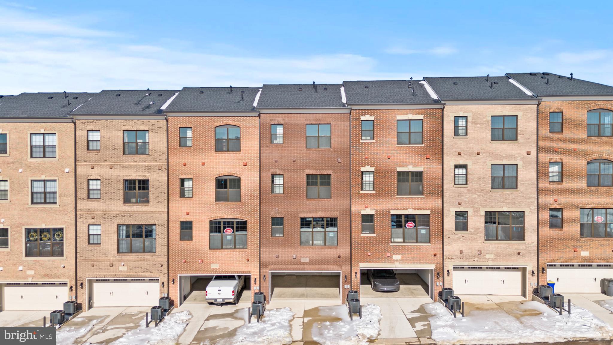 POTOMAC OVERLOOK - Residential