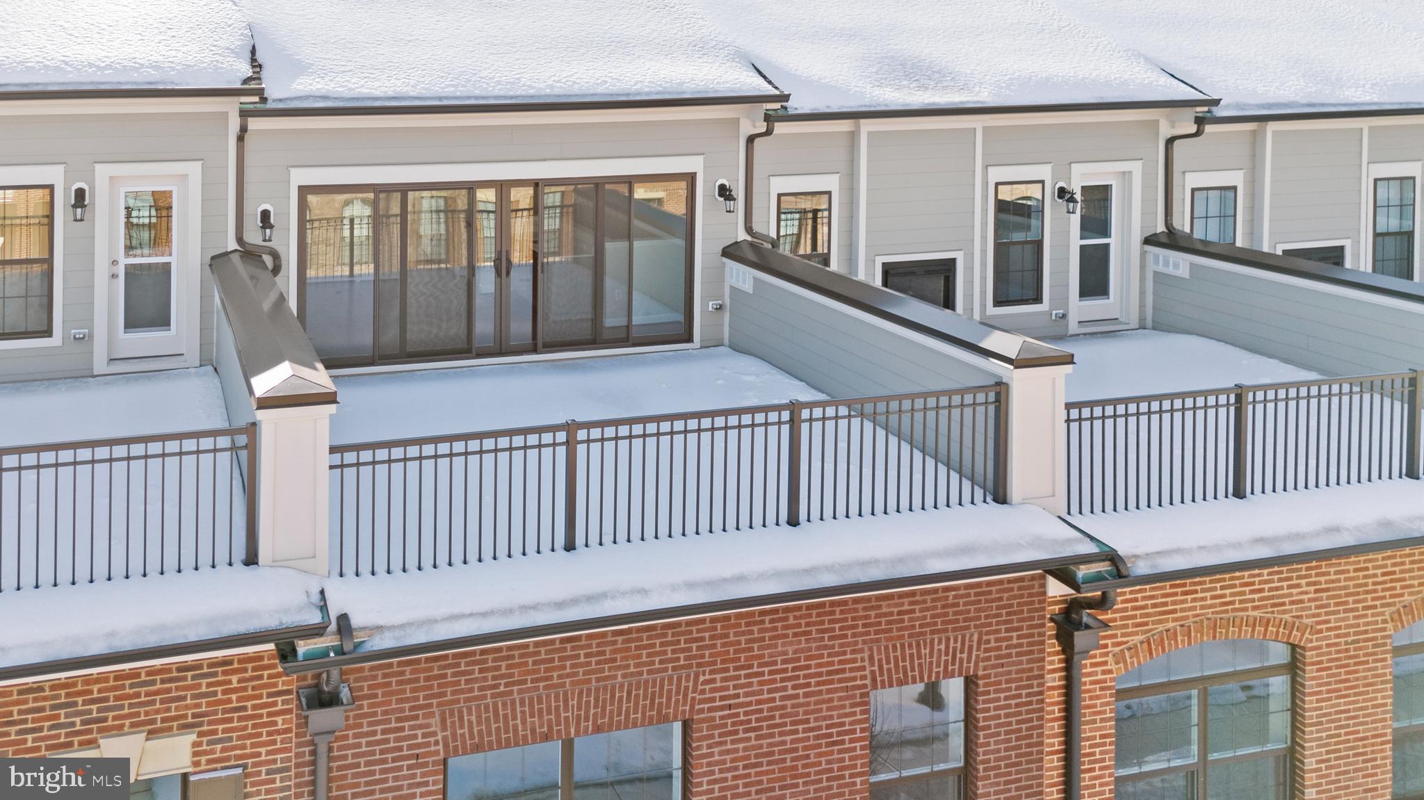 POTOMAC OVERLOOK - Residential