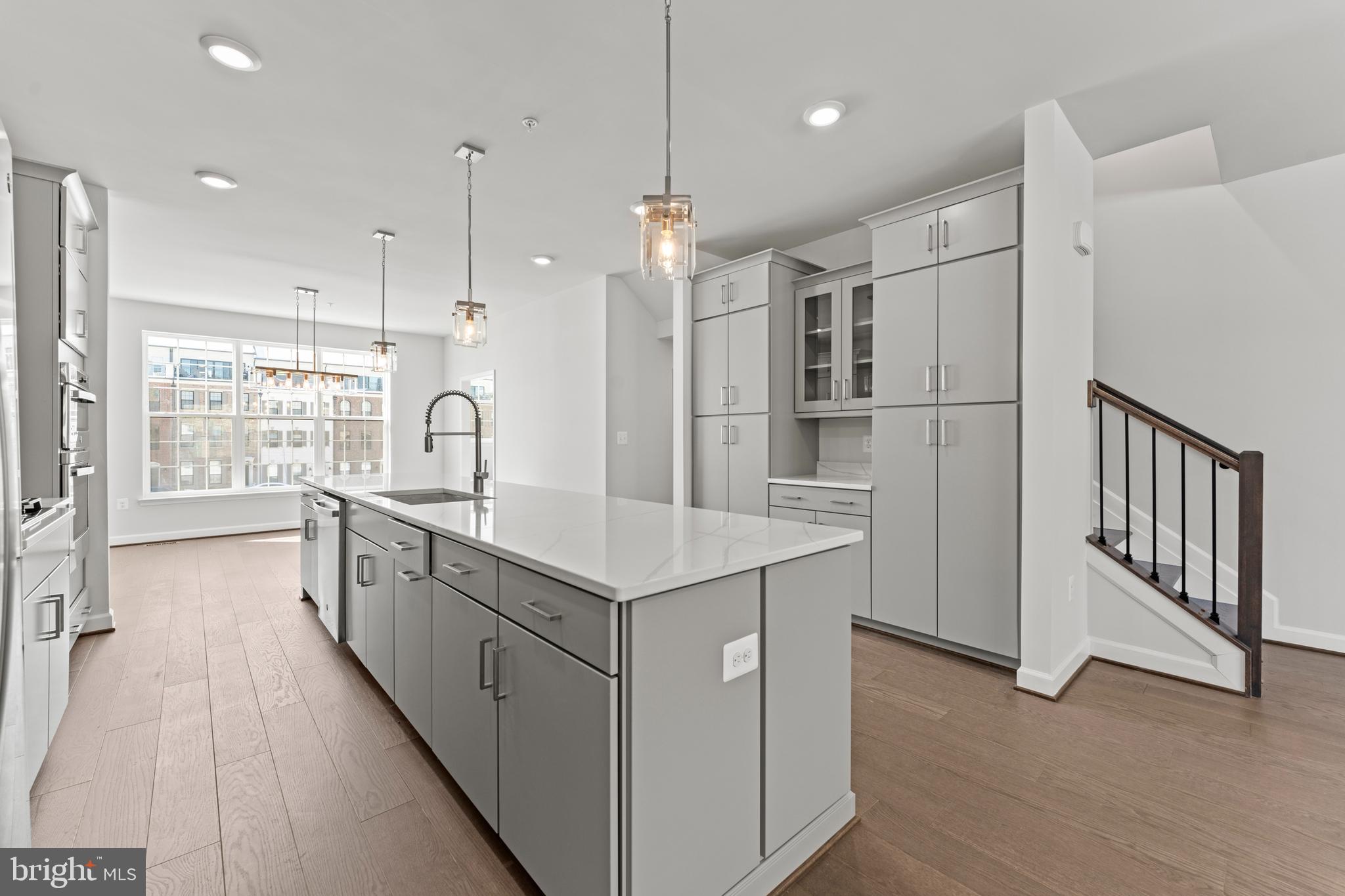 POTOMAC OVERLOOK - Residential