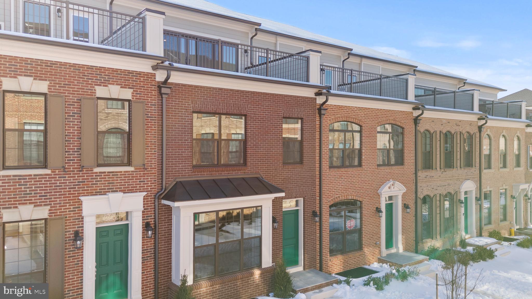 POTOMAC OVERLOOK - Residential