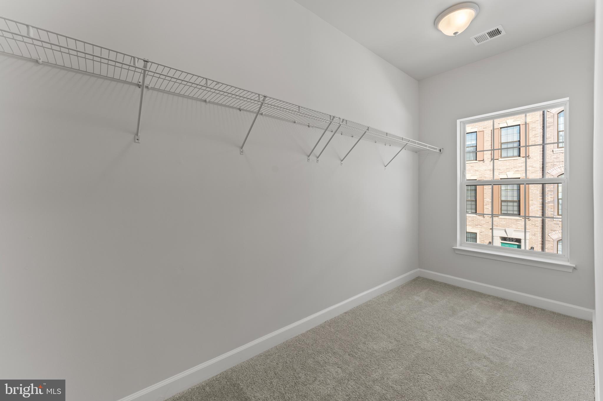 POTOMAC OVERLOOK - Residential