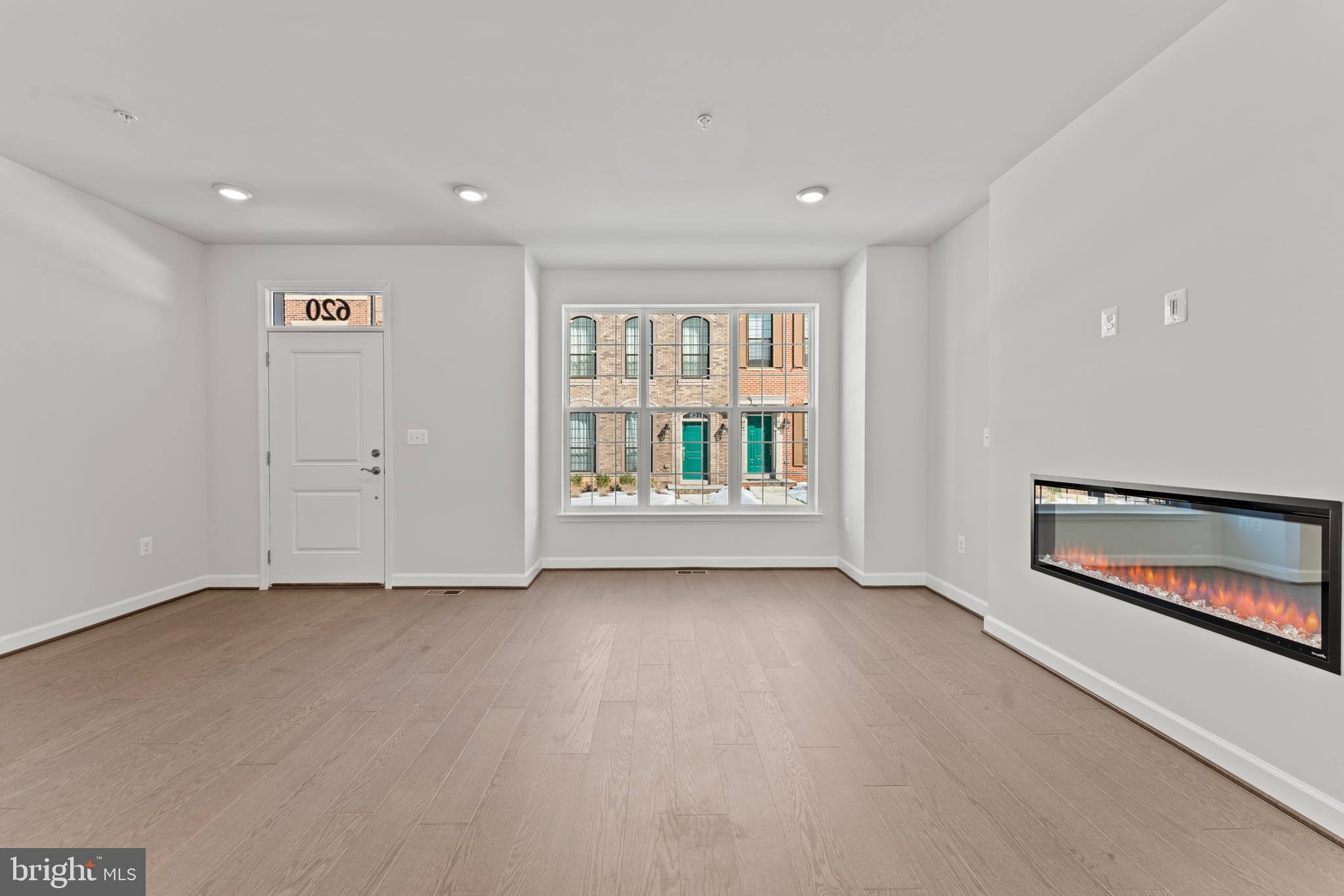 POTOMAC OVERLOOK - Residential