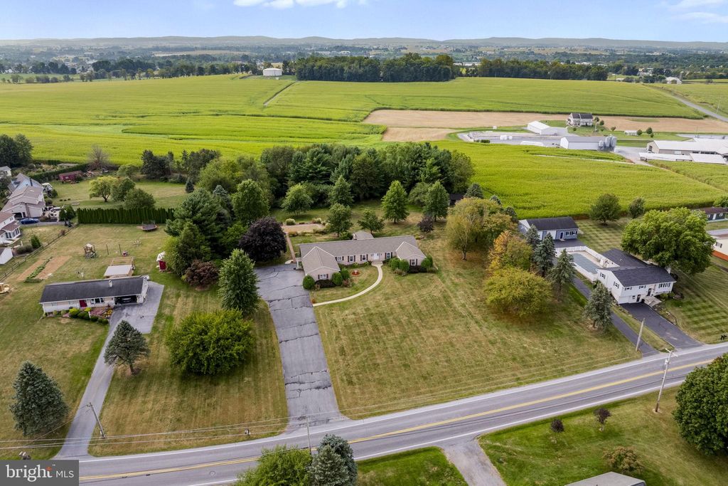 Photo of 505 Stracks Dam Road, MYERSTOWN, PA 17067 (MLS # PALN2023416)