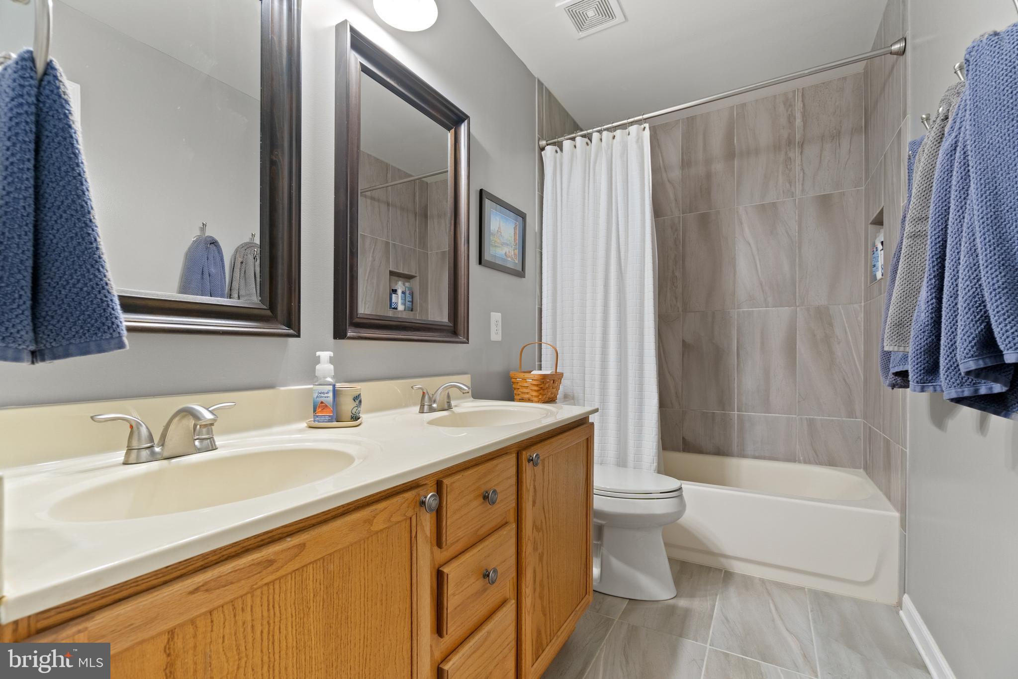 SUMMERS LANDING - Residential