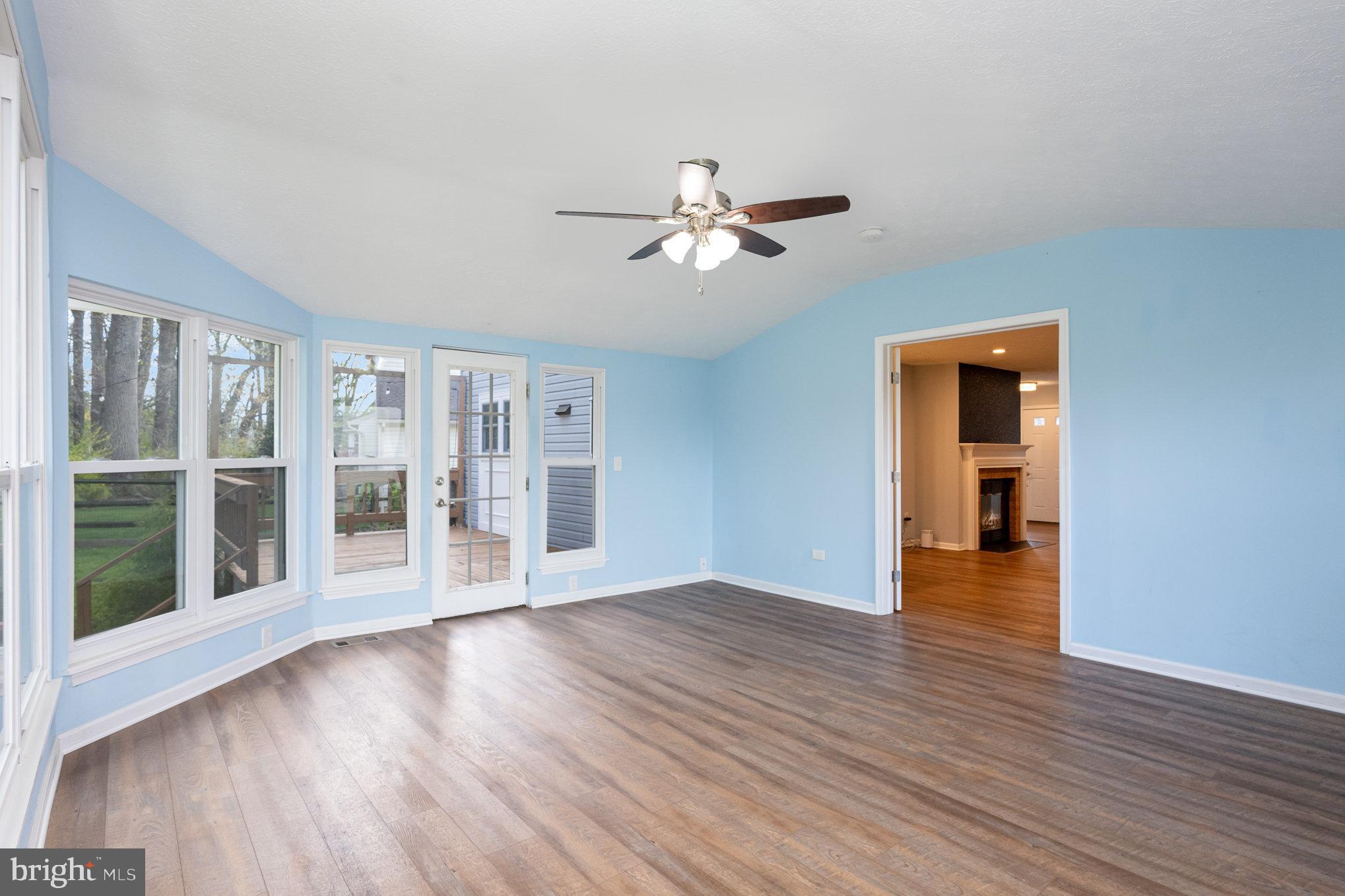 HUNTERS RUN - Residential