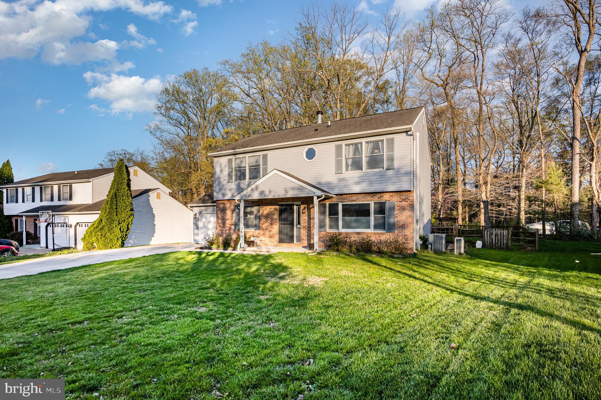 HUNTERS RUN - Residential