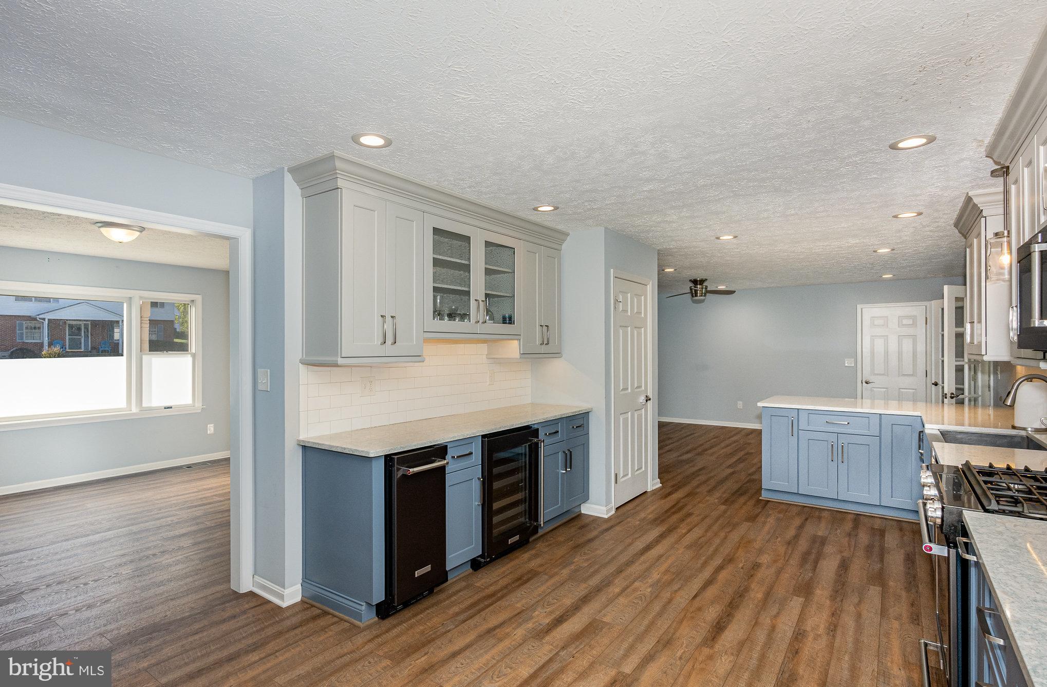 HUNTERS RUN - Residential