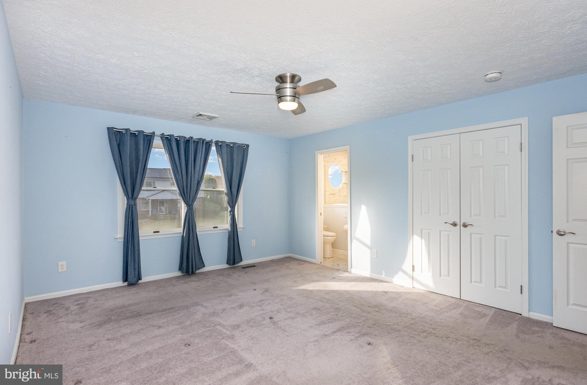 HUNTERS RUN - Residential