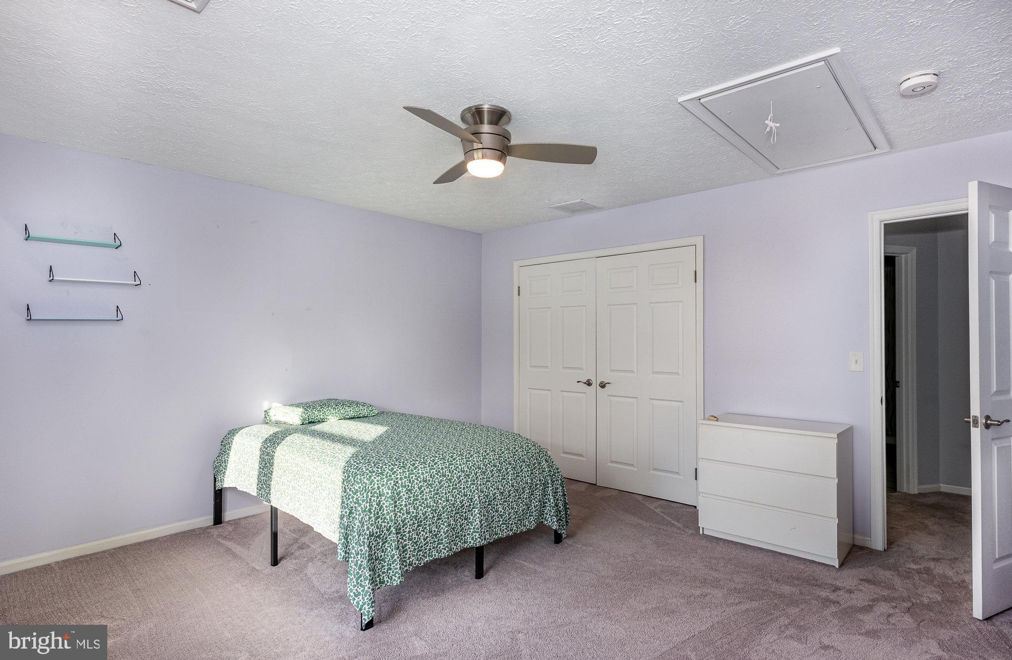 HUNTERS RUN - Residential