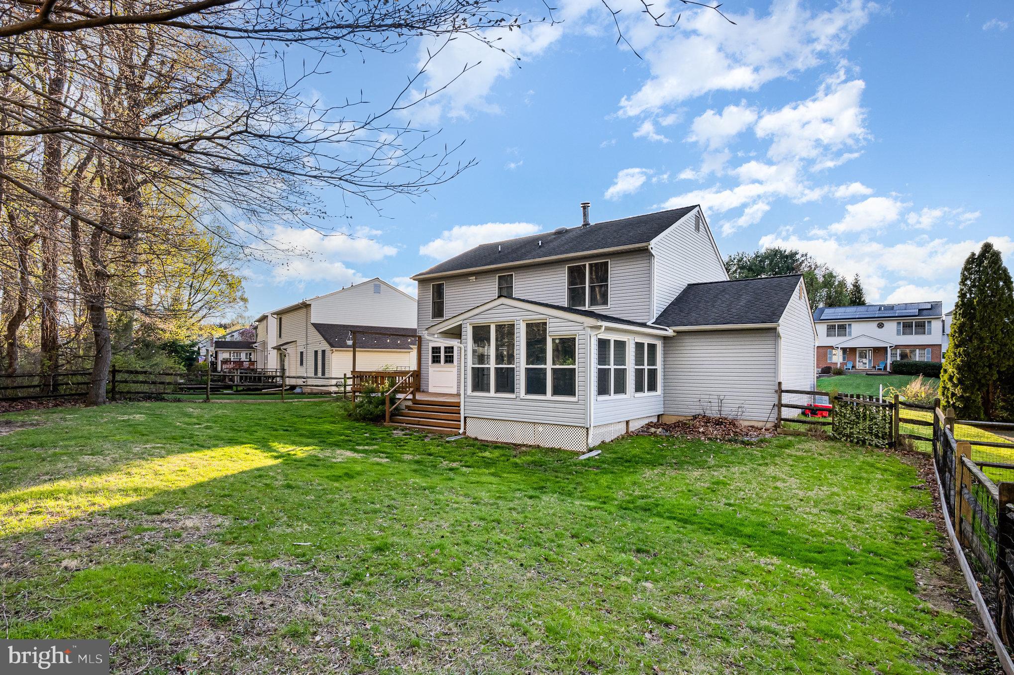 HUNTERS RUN - Residential