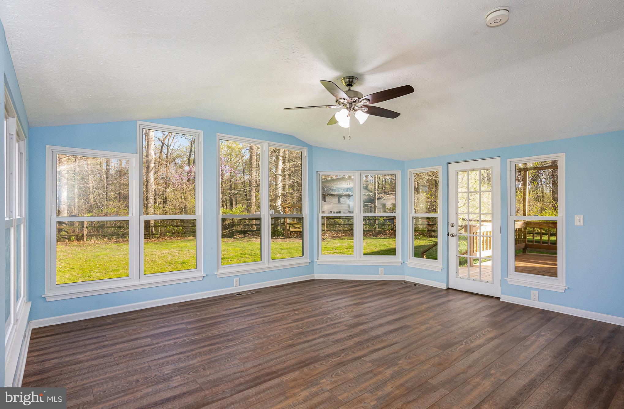 HUNTERS RUN - Residential