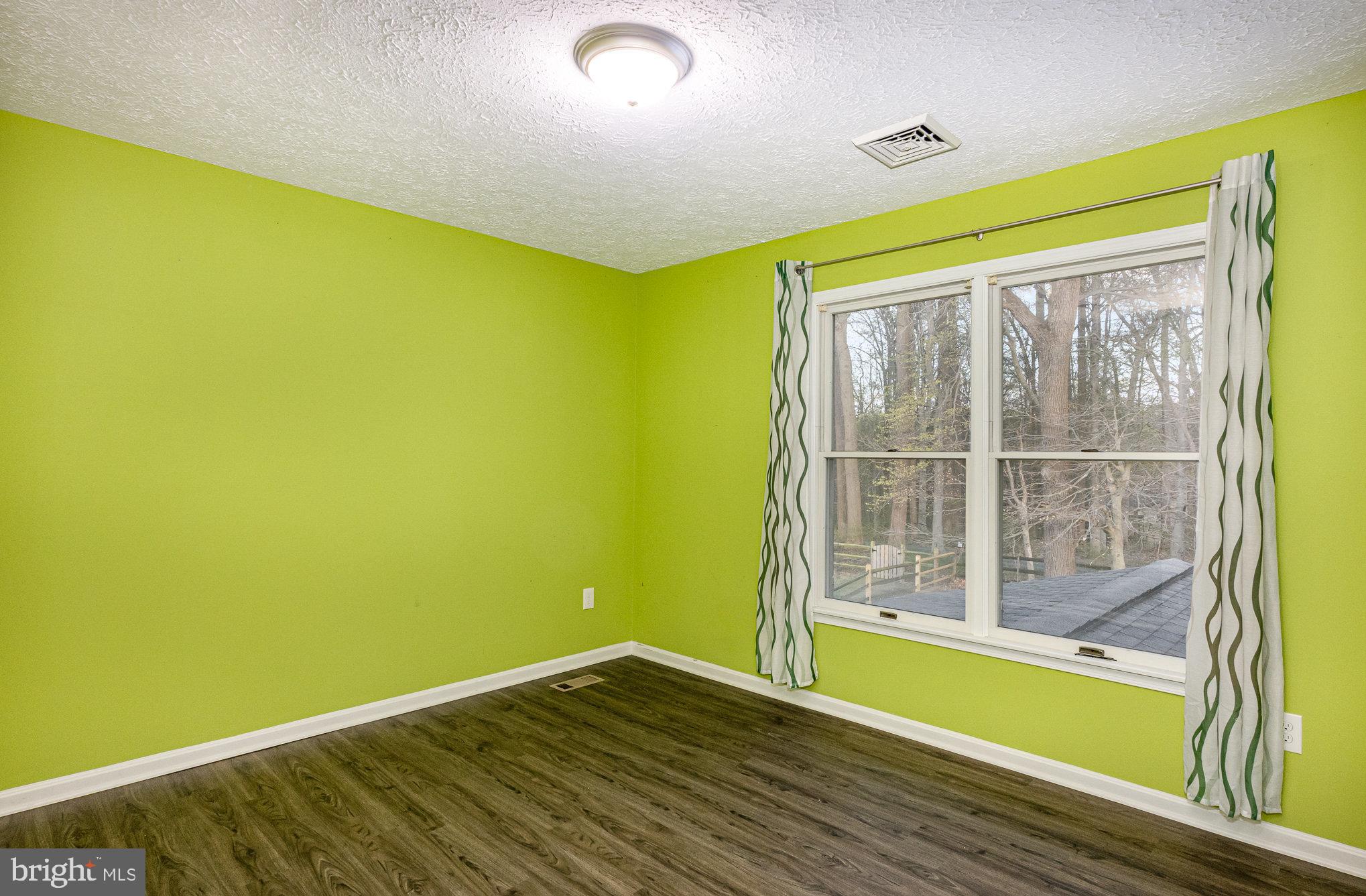 HUNTERS RUN - Residential