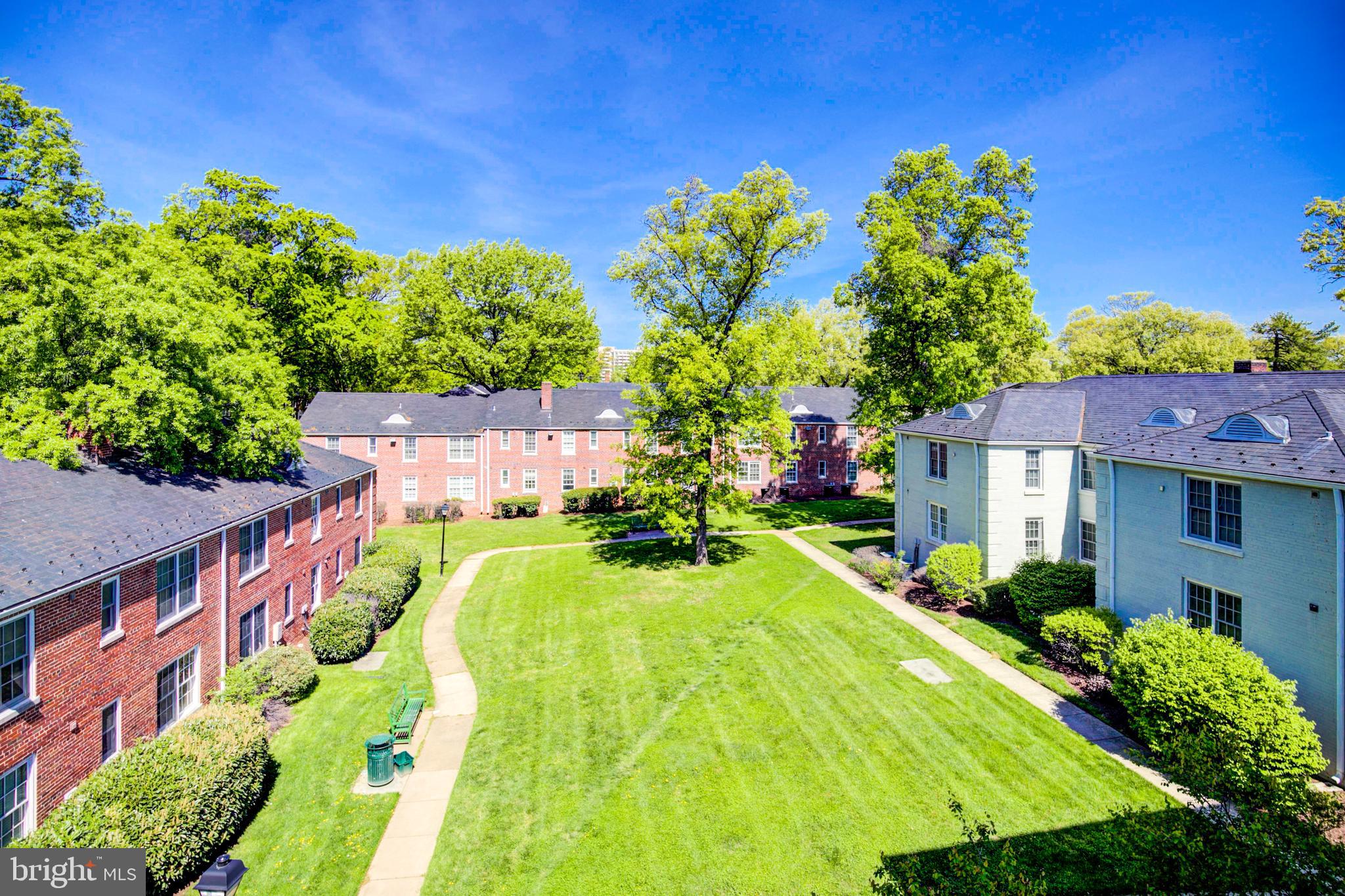 GATEHOUSE CONDOMINIUM - Residential Lease