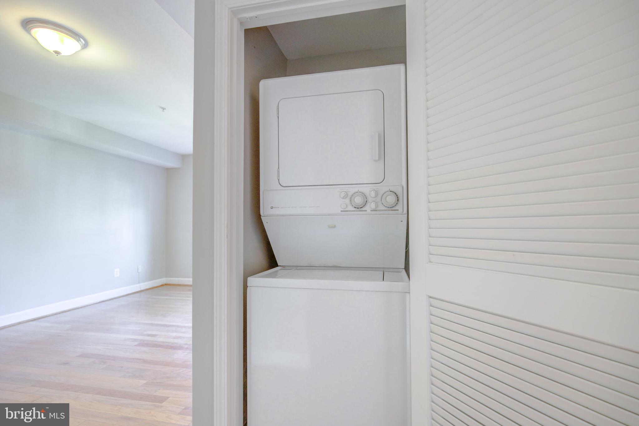 GATEHOUSE CONDOMINIUM - Residential Lease