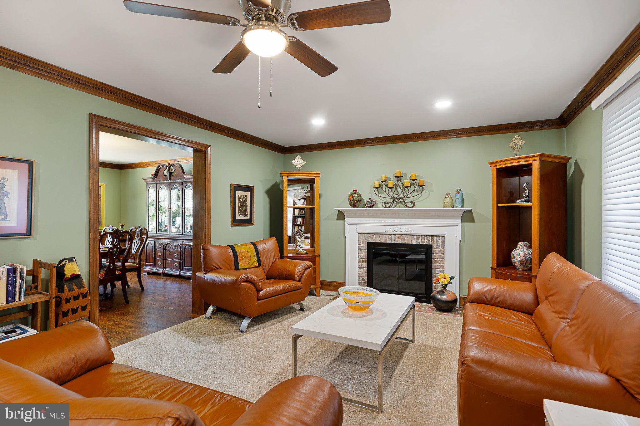 HICKORY WOODS - Residential