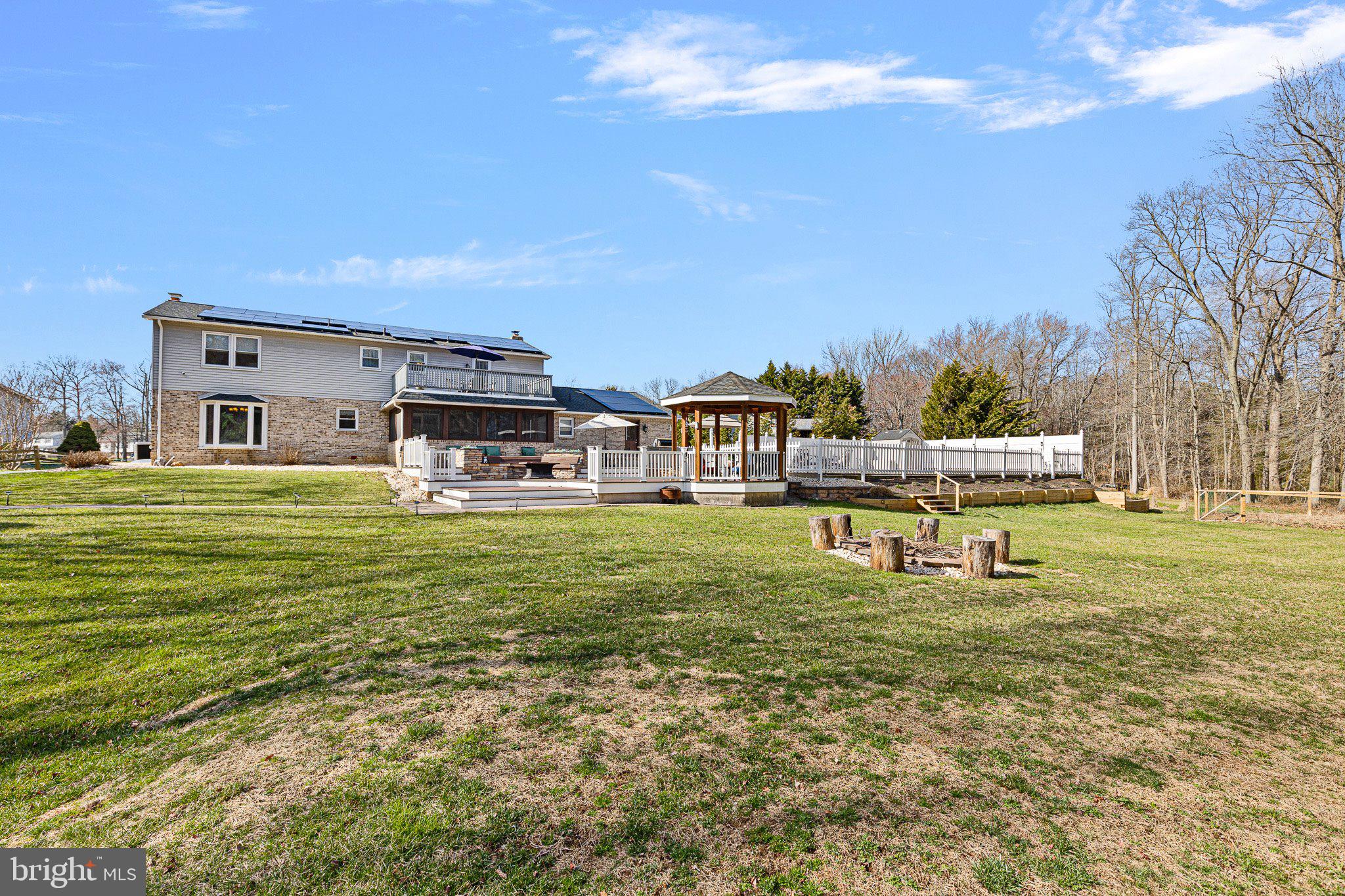 HICKORY WOODS - Residential