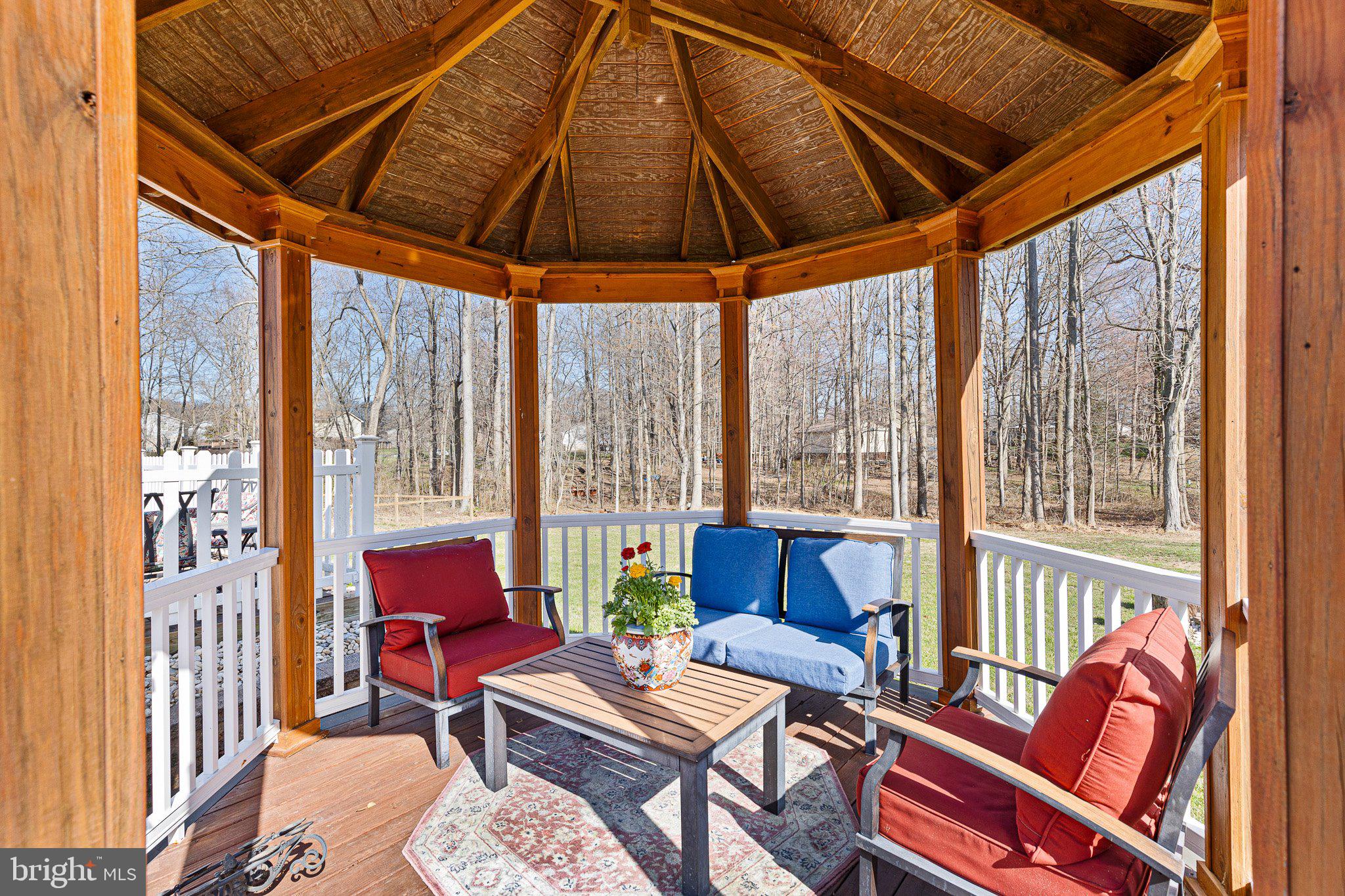 HICKORY WOODS - Residential