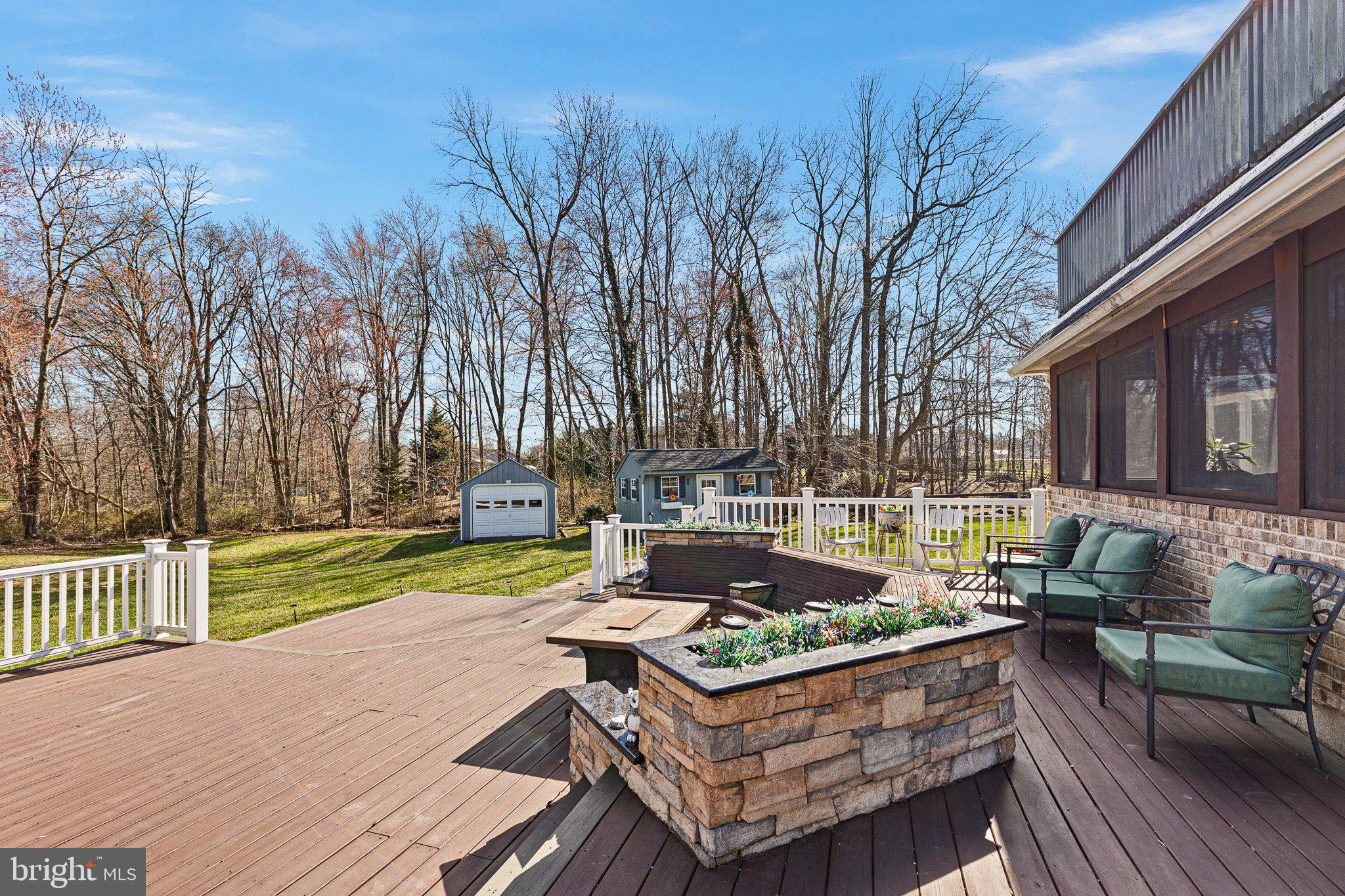 HICKORY WOODS - Residential