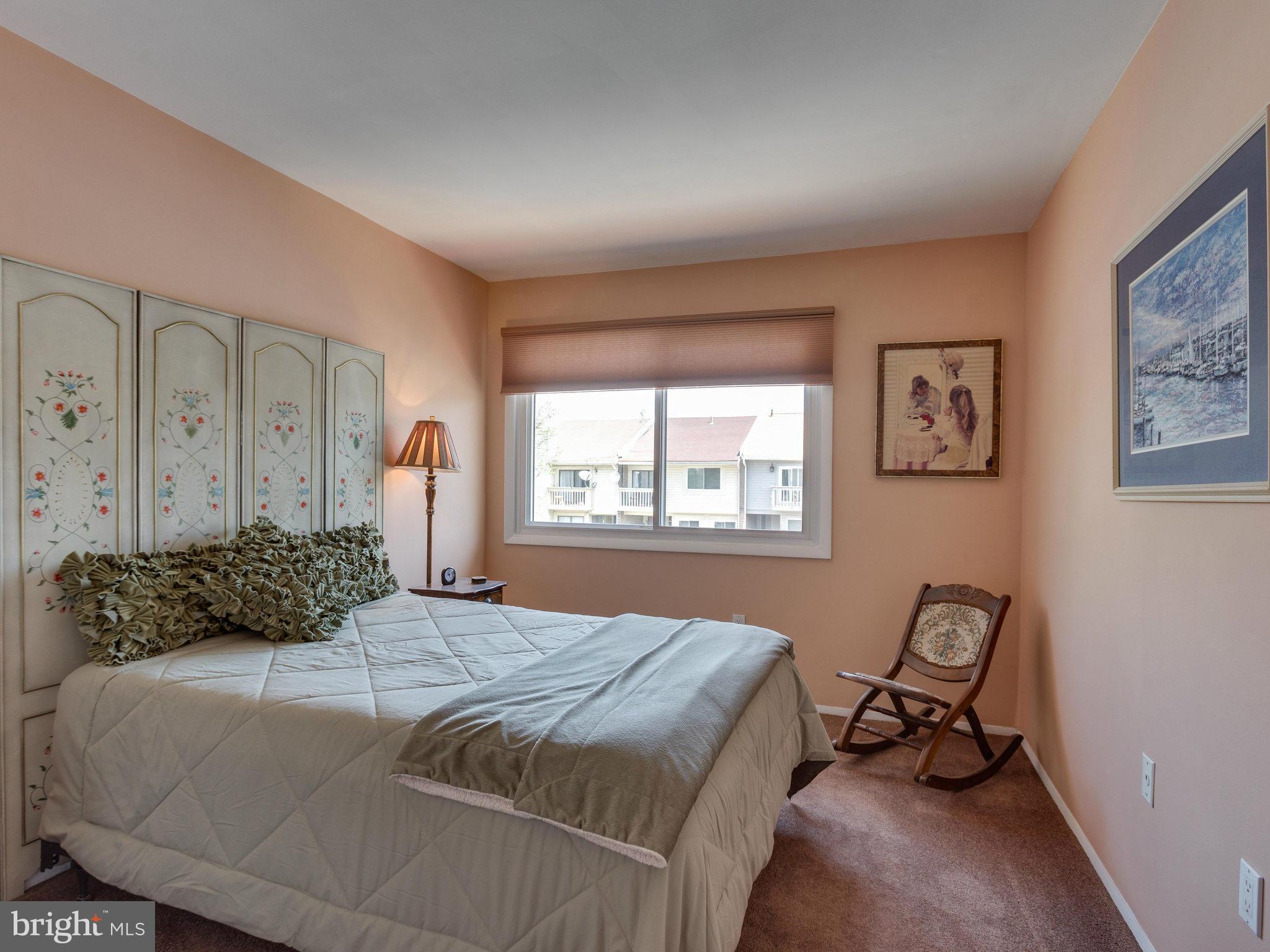 REFLECTION LAKE - Residential