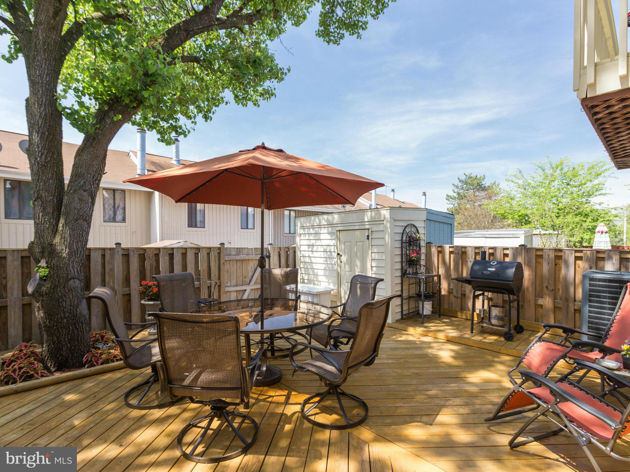 REFLECTION LAKE - Residential