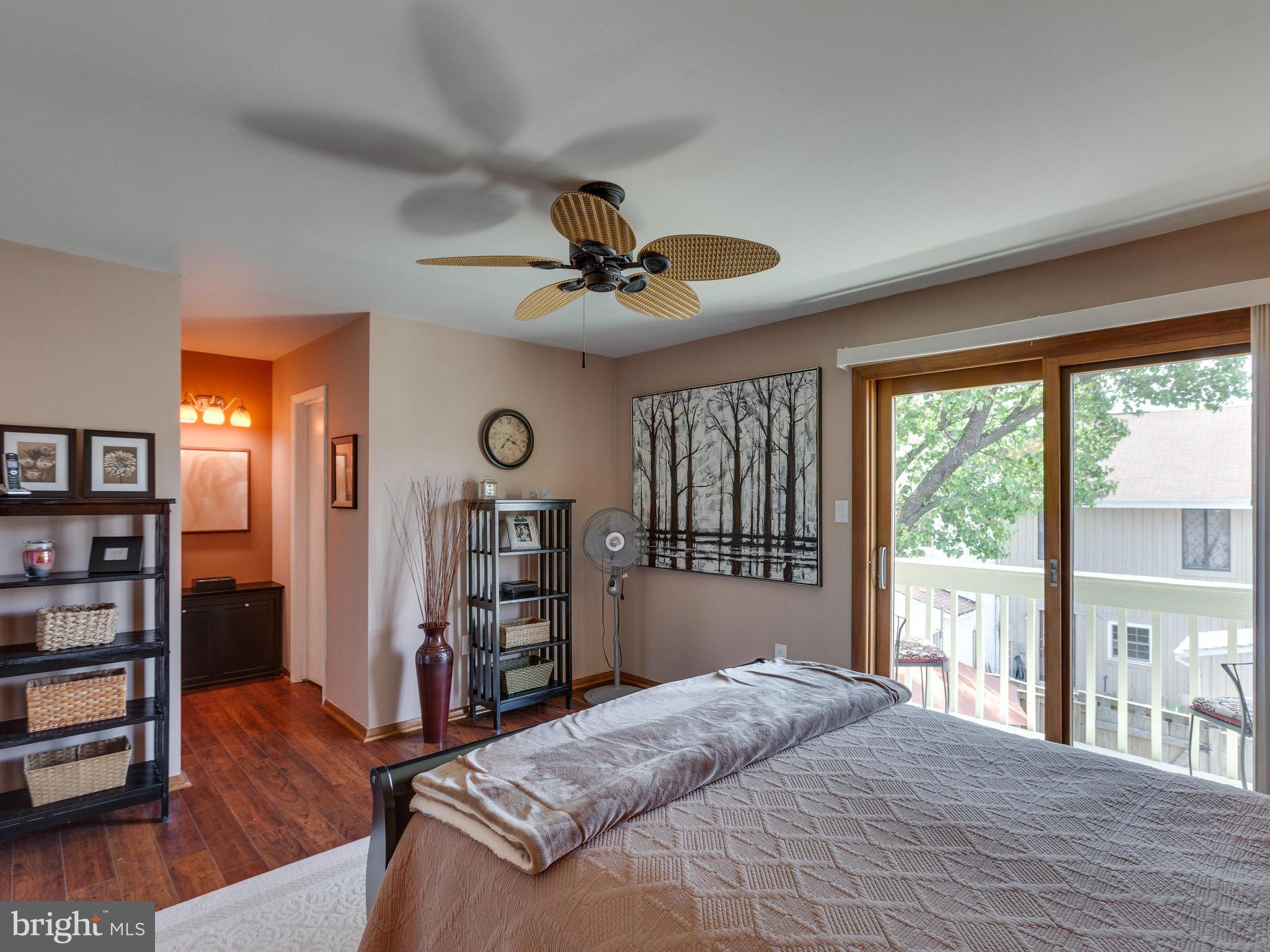 REFLECTION LAKE - Residential