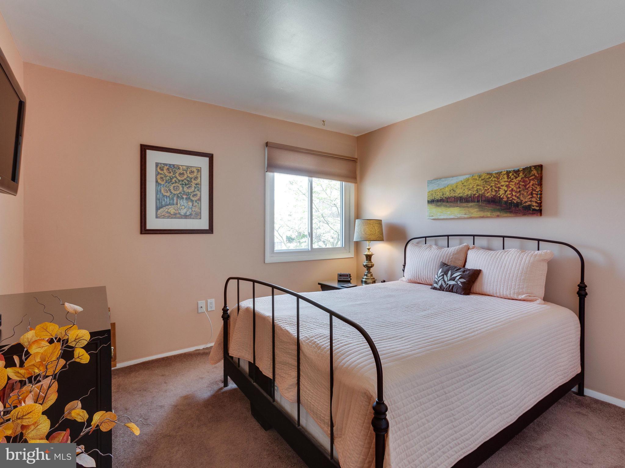 REFLECTION LAKE - Residential