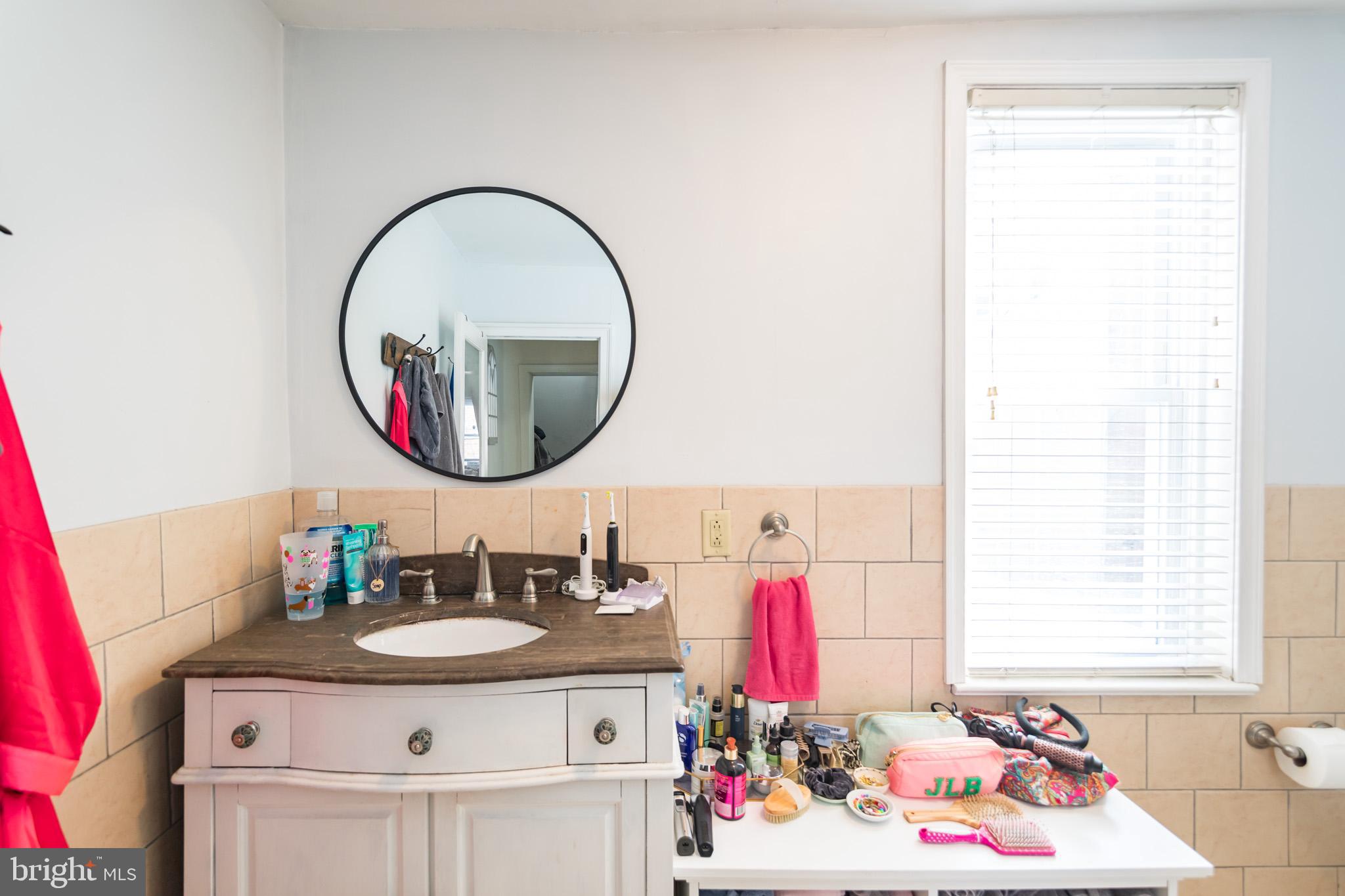 PASSYUNK SQUARE - Residential Lease