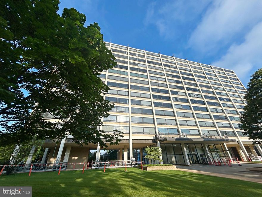 Welcome to this condo unit in the neighborhood of Tuscany-Canterbury. This home that is located on the 15th floor of Highfield House Condominium features a living room with vinyl flooring and floor to ceiling glass windows that leads to the dining area, a kitchen with white shaker cabinetry and stainless-steel appliances, two bedrooms with built-in cabinets and two full bathrooms with bathtub/shower. Residents of Highfield House enjoy many amenities including a full-service building with a doorman, 24-hour front desk personnel, an outdoor circular pool, a fitness area, a community/party room, a shared room with library and gym equipment and a well-maintained laundry room.