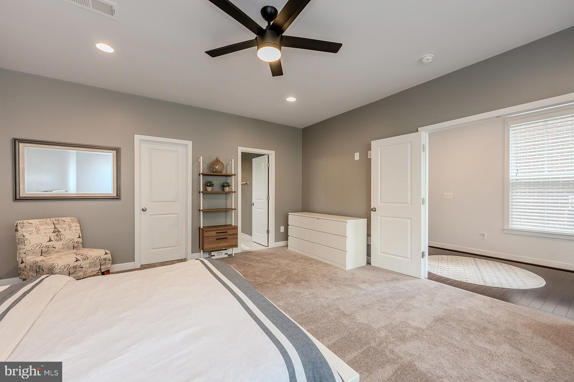 BRAMBLETON TOWN CENTER - Residential