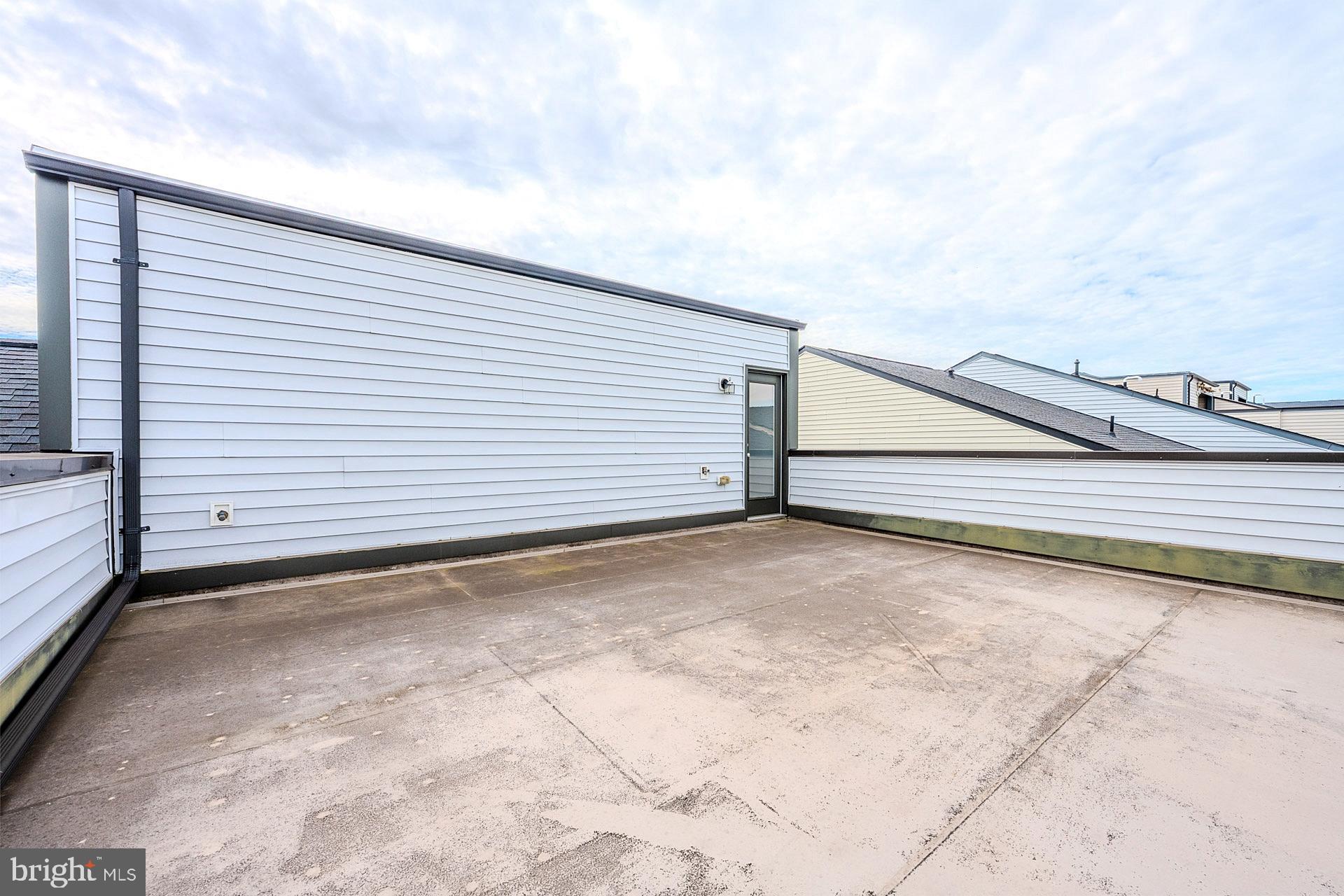 BRAMBLETON TOWN CENTER - Residential