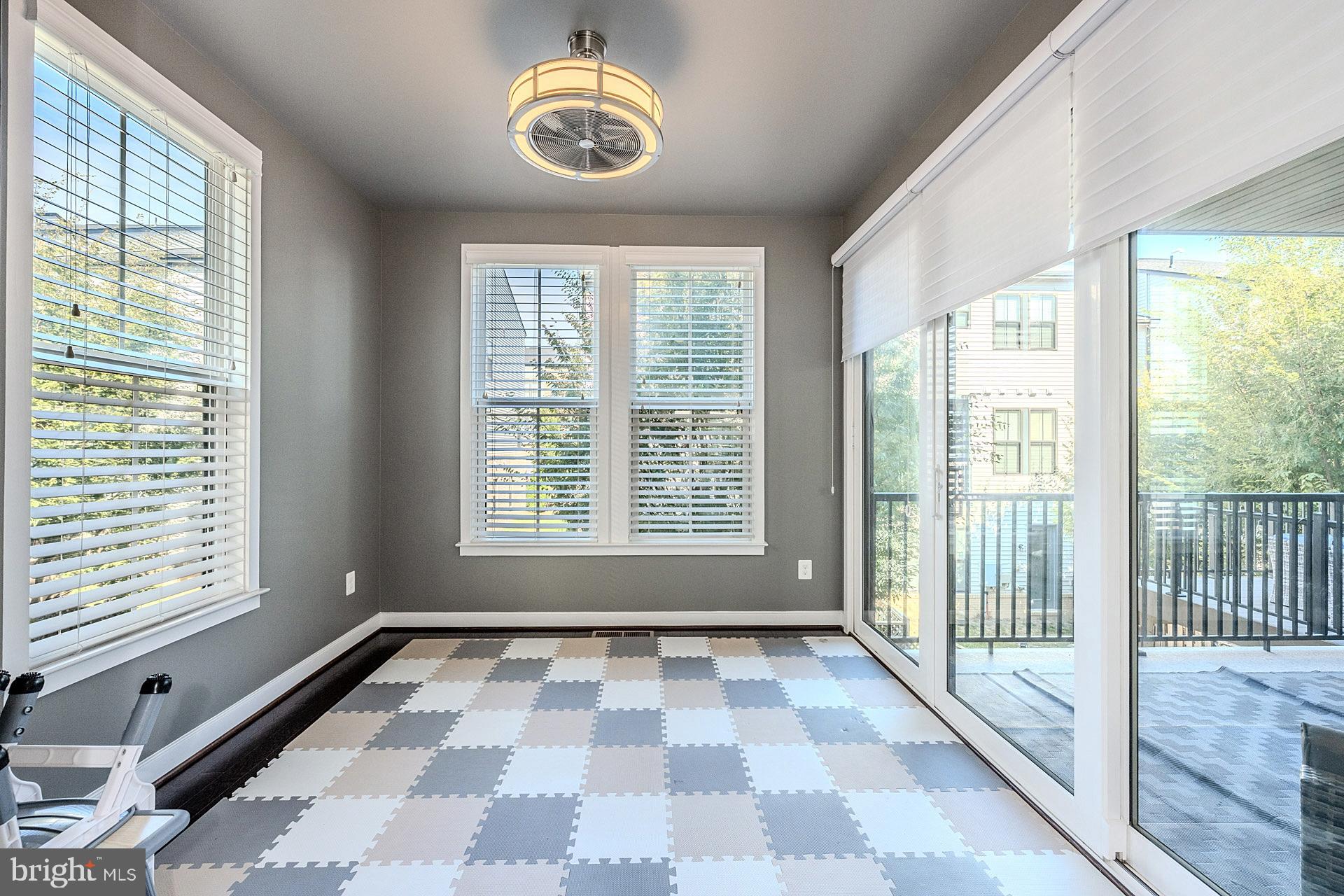 BRAMBLETON TOWN CENTER - Residential